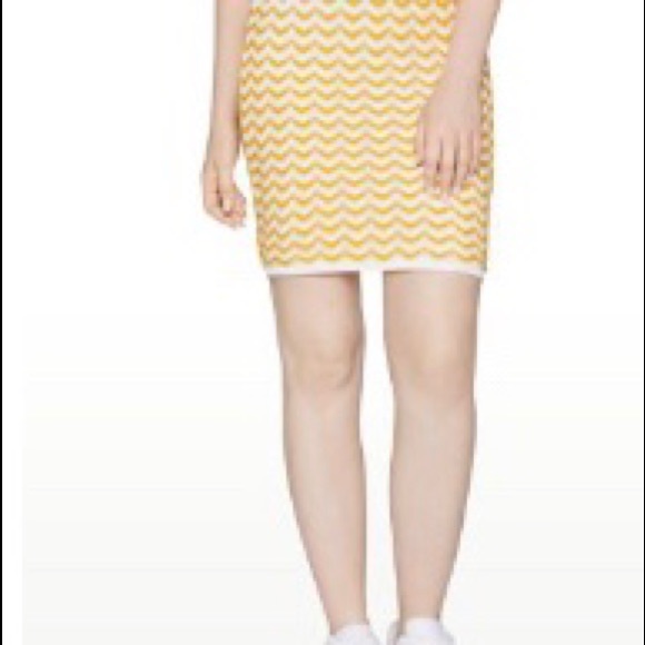 BCBG 2 piece chevron skirt and crop top set *NWT - Picture 7 of 7